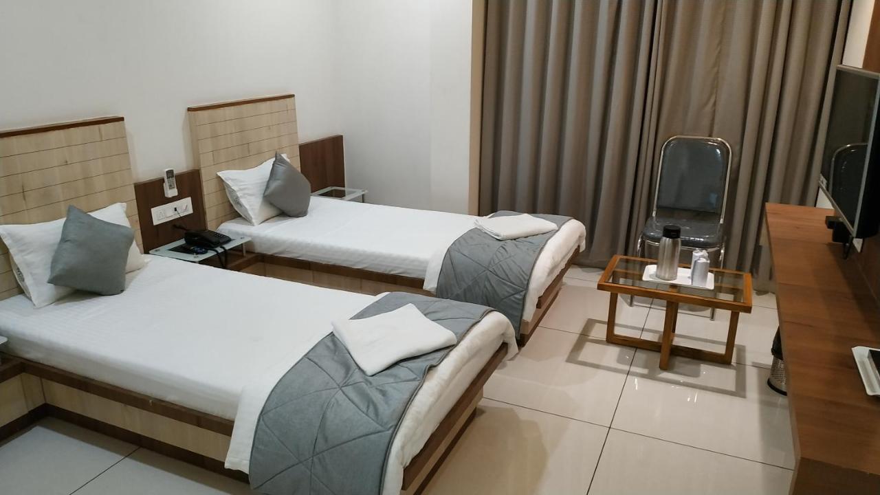 Hotel Satkar Chhatral Εξωτερικό φωτογραφία