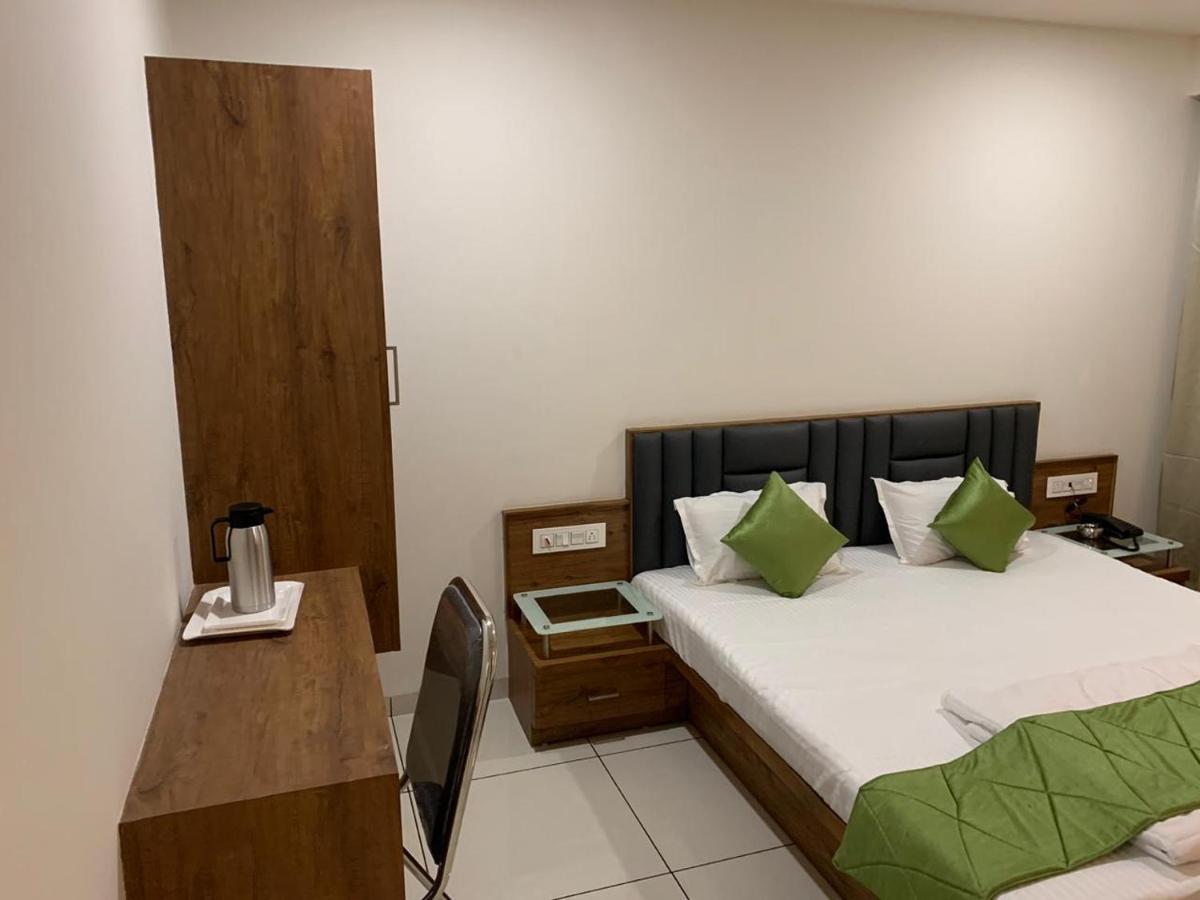 Hotel Satkar Chhatral Εξωτερικό φωτογραφία