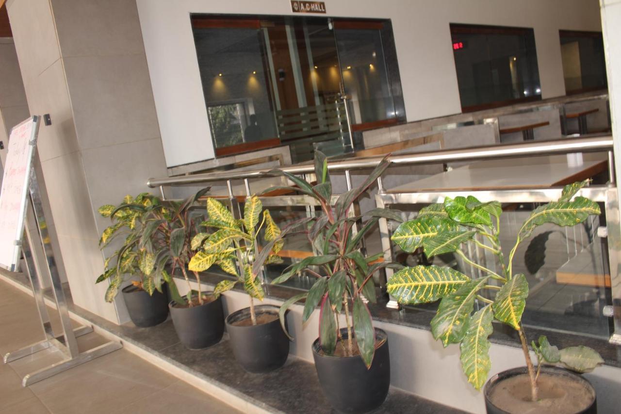 Hotel Satkar Chhatral Εξωτερικό φωτογραφία
